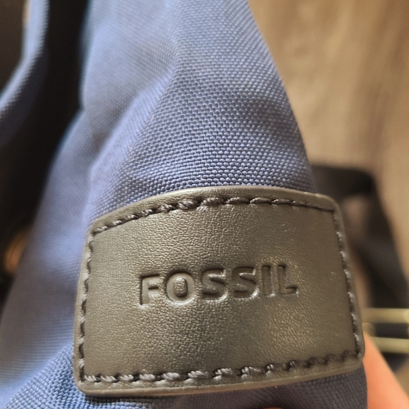 Fossil Canvas Messenger bag - Picture 2 of 5